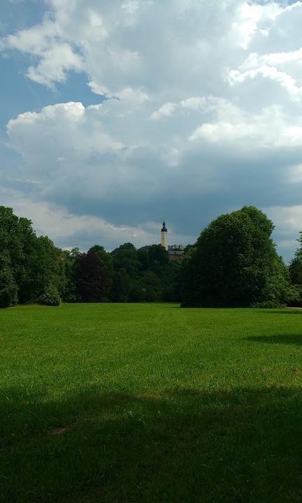 Krug zum Grunen Kranz